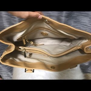 Tory Burch Large Robinson Tote Bag